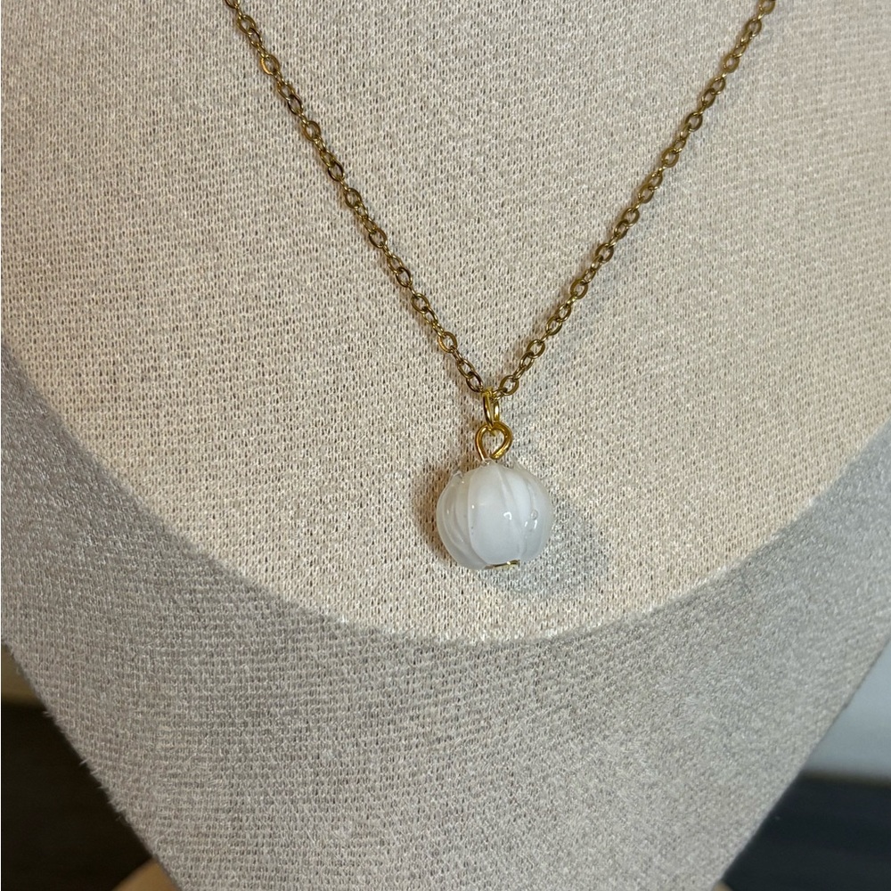 Handmade Onion Necklace - Picture 5 of 6